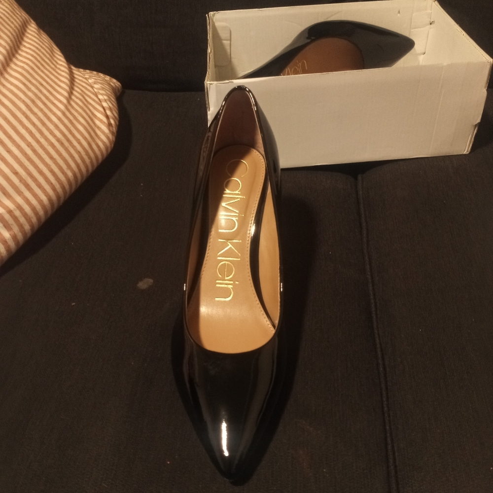 Calvin Klein heels 9.5